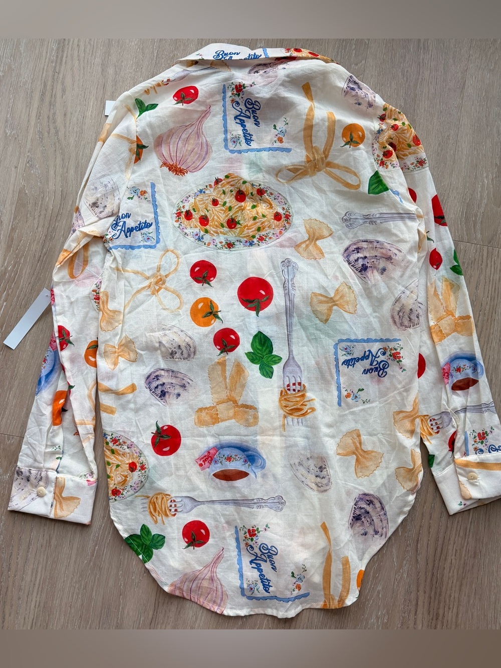 NWT Lisa Says Gah! Tessa button down shirt in Bueno Appetito print - Picture 2 of 3